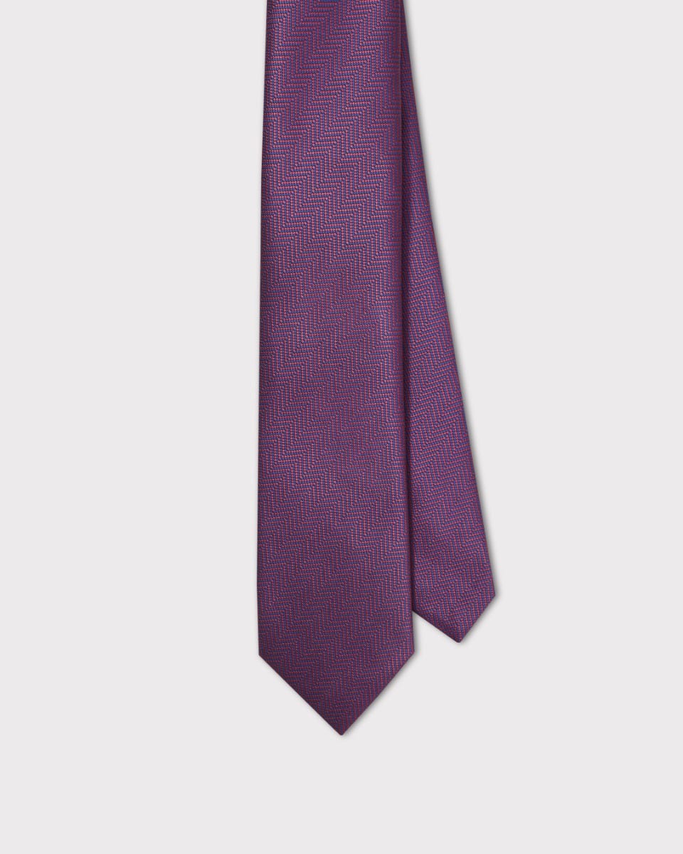 <p style="text-align: left;"> <a href="/zig-zag-stripe-tie-red-vhtie473t_vred" style="color: #000000;">Zig Zag Stripe Tie</a> </p>